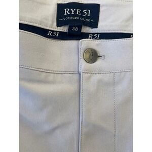 RYE 51 Voyager Chino Pants Men's Size 38 Light Grey Polyester Blend